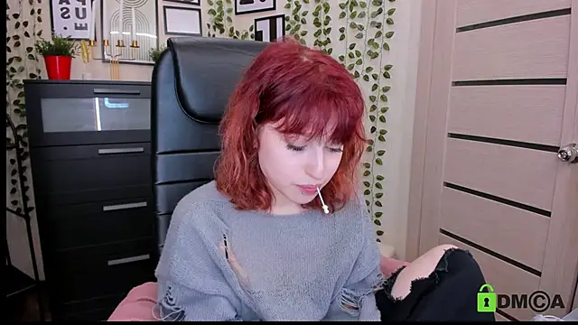 Snapshot of ElizaNik_ chatting on May 2026 11:24:01 PM ElizaNik online show from May 2026 11:24:01 PM