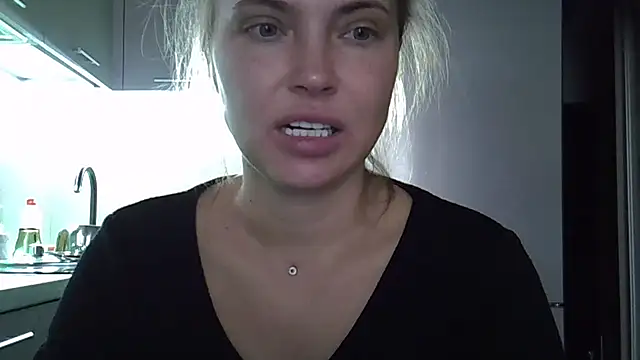 Snapshot of Lucky_Anna chatting on September 2025 06:07:01 AM Lucky Anna online show from September 2025 06:07:01 AM