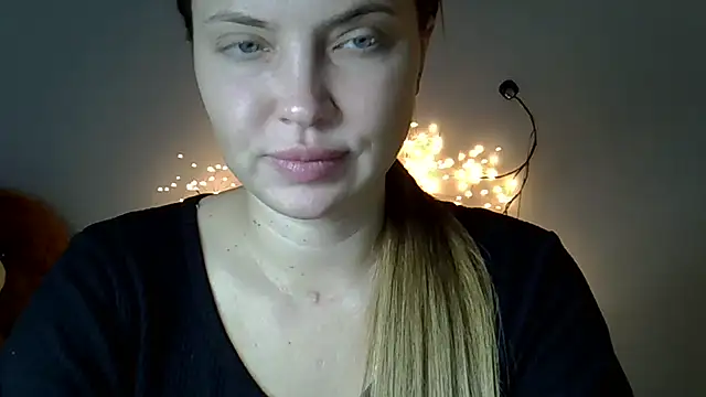 Snapshot of Lucky_Anna chatting on March 2026 07:30:01 PM Lucky Anna online show from March 2026 07:30:01 PM