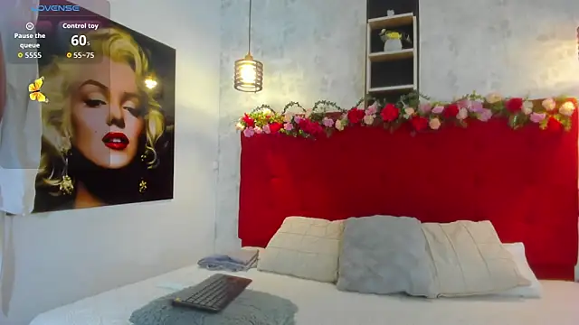 SilvannaFit online show from October 2025 12:12:02 PM