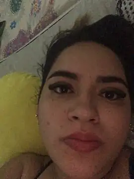 Snapshot of Amira__Fatima chatting on March 2025 05:04:01 PM Amira Fatima online show from March 2025 05:04:01 PM