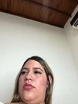Snapshot of Amira__Fatima chatting on September 2025 01:37:01 PM Amira Fatima online show from September 2025 01:37:01 PM