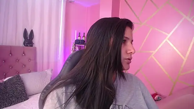 frreeya online show from January 2025 08:32:01 PM