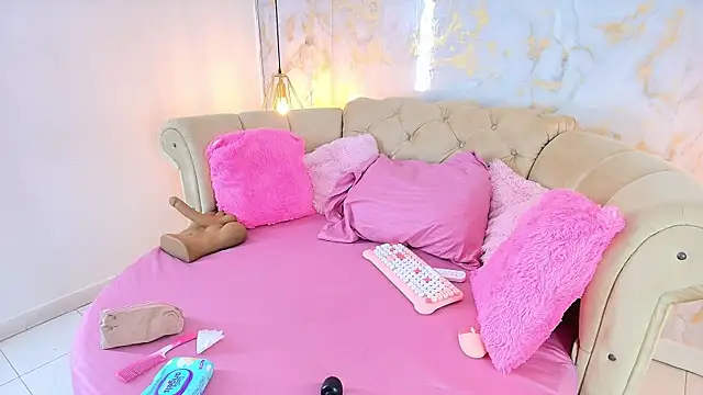 khloeblake online show from April 2026 05:33:02 AM