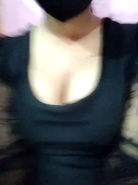 Snapshot of Shivani_Tivari chatting on December 2024 07:14:01 PM Shivani Tivari online show from December 2024 07:14:01 PM