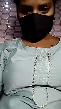 Snapshot of Shivani_Tivari chatting on December 2024 09:47:02 PM Shivani Tivari online show from December 2024 09:47:02 PM