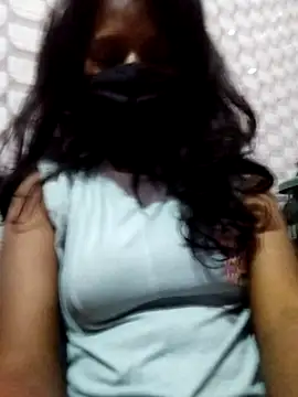 Snapshot of Shivani_Tivari chatting on February 2025 05:48:01 PM Shivani Tivari online show from February 2025 05:48:01 PM