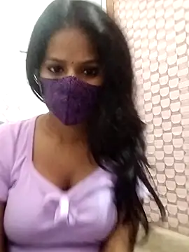 Snapshot of Shivani_Tivari chatting on February 2025 07:52:02 PM Shivani Tivari online show from February 2025 07:52:02 PM