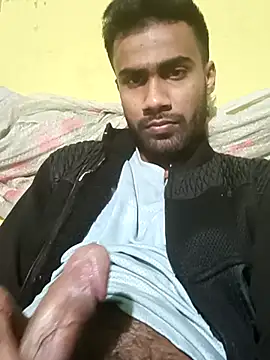 Snapshot of Skinny_Bigass_23 chatting on February 2025 06:45:01 PM Skinny Bigass 23 online show from February 2025 06:45:01 PM