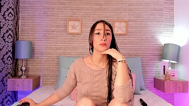 Snapshot of Catalinna_Thompson chatting on January 2025 12:04:02 PM Catalinna Thompson online show from January 2025 12:04:02 PM