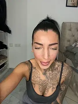 Linda-Bergmann online show from December 2024 02:05:02 PM