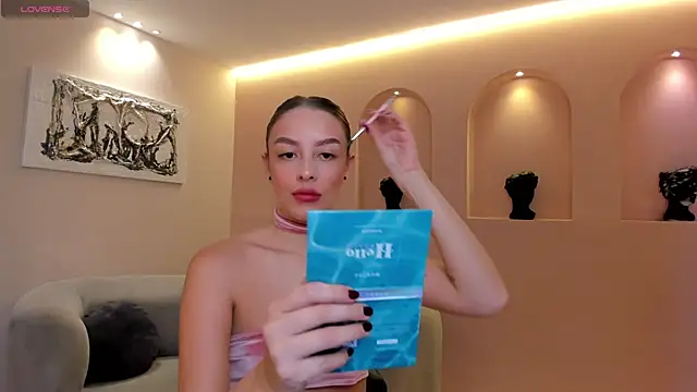 KaiaFerreira online show from November 2025 12:39:02 PM