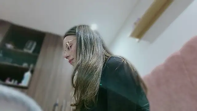 Emmy petit online show from October 2025 02:12:02 AM