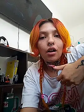 Snapshot of littledoll_juicy chatting on March 2026 08:15:02 PM littledoll juicy online show from March 2026 08:15:02 PM