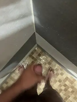 Snapshot of mylovetr1 chatting on February 2026 12:29:02 AM mylovetr1 online show from February 2026 12:29:02 AM