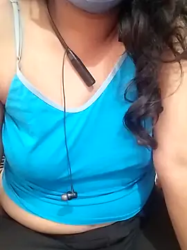 Snapshot of Tamilmayill chatting on February 2025 11:11:02 AM Tamilmayill online show from February 2025 11:11:02 AM