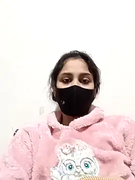 magicmoment00786 online show from December 2024 04:17:01 PM