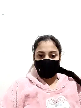 magicmoment00786 online show from December 2024 04:36:02 PM