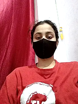 magicmoment00786 online show from October 2025 05:44:02 PM