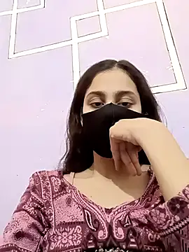 magicmoment00786 online show from November 2025 04:06:01 PM