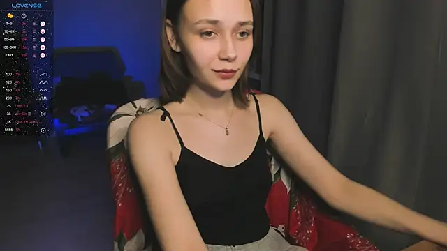 SweetLinaa online show from December 2025 10:06:01 PM