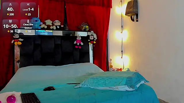 chloe vasquez710 online show from February 2025 07:24:02 PM