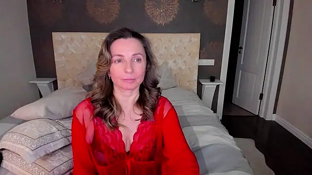 Snapshot of AllisonWilliams chatting on January 2025 07:35:02 PM AllisonWilliams online show from January 2025 07:35:02 PM