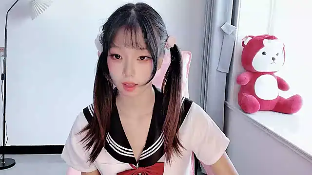 Snapshot of Z-long chatting on October 2025 05:41:01 AM Z-long online show from October 2025 05:41:01 AM