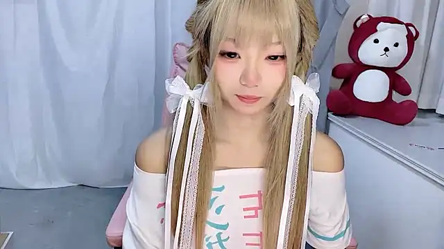 Snapshot of Z-long chatting on November 2025 10:59:01 AM Z-long online show from November 2025 10:59:01 AM