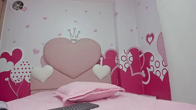 AngelStonne  online show from February 2025 01:22:01 PM