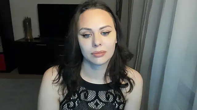 Snapshot of MollyCheiz chatting on November 2025 03:35:01 PM MollyCheiz online show from November 2025 03:35:01 PM