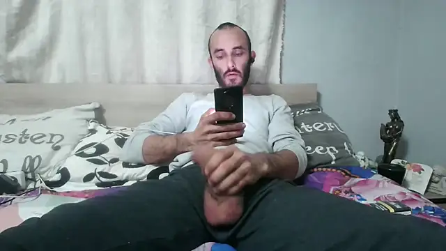 Snapshot of kisandgioni chatting on January 2025 09:41:02 PM kisandgioni online show from January 2025 09:41:02 PM