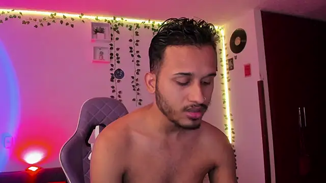 Raf brunette online show from January 2025 09:18:01 AM