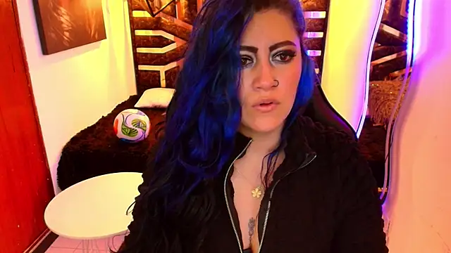 Snapshot of scarleth_blue chatting on June 2026 03:07:02 AM scarleth blue online show from June 2026 03:07:02 AM