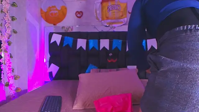 canela oss online show from September 2025 11:57:01 AM