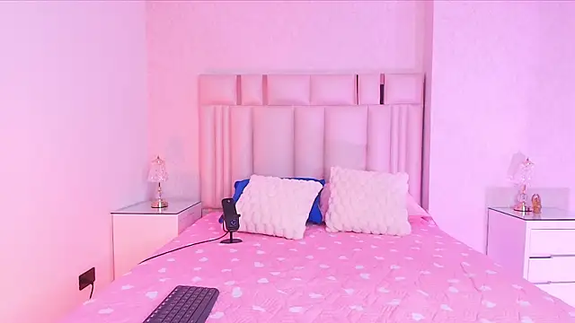 canela oss online show from November 2025 12:15:02 PM