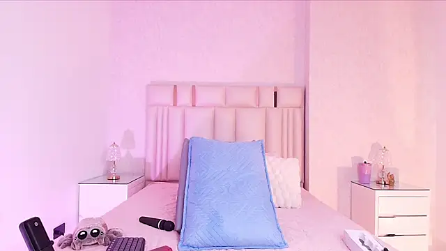 canela oss online show from November 2025 01:04:02 PM