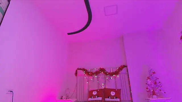 canela oss online show from December 2025 12:03:02 PM