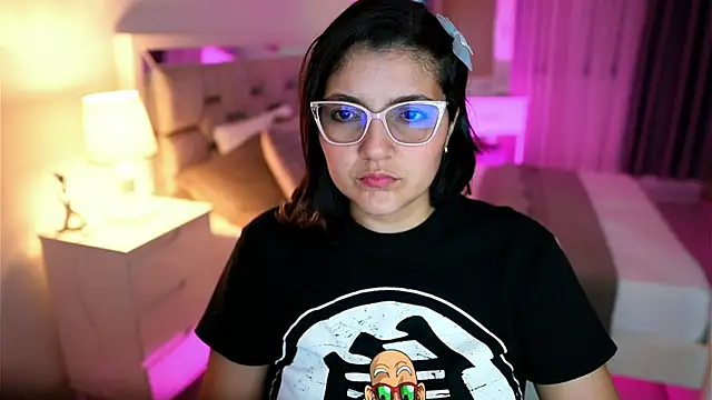 Camilaa bueno online show from March 2025 12:01:02 AM