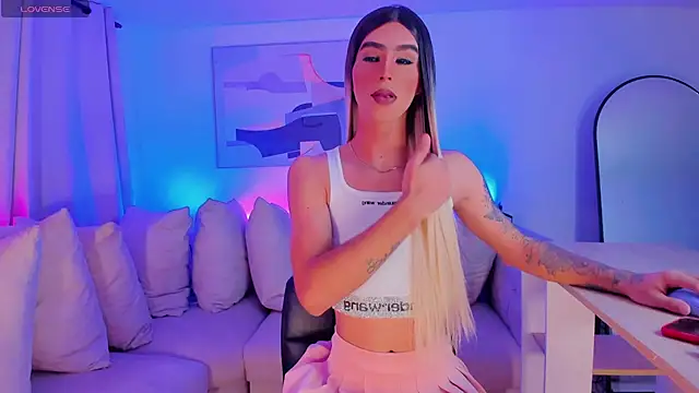 Ashley Reminton online show from January 2025 11:54:02 AM