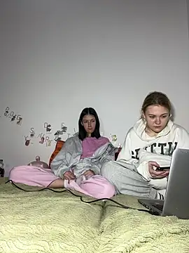 ella grays online show from March 2026 06:40:01 PM