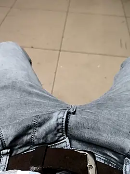 Snapshot of faaseel chatting on February 2025 11:50:02 AM faaseel online show from February 2025 11:50:02 AM