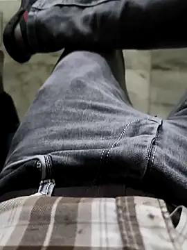 Snapshot of faaseel chatting on February 2025 09:44:01 AM faaseel online show from February 2025 09:44:01 AM