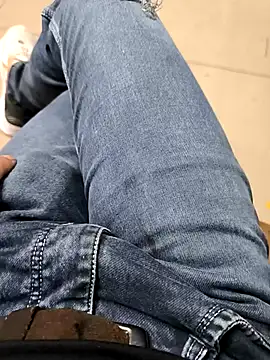 Snapshot of faaseel chatting on March 2025 06:58:02 AM faaseel online show from March 2025 06:58:02 AM