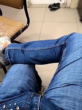 Snapshot of faaseel chatting on October 2025 05:54:02 AM faaseel online show from October 2025 05:54:02 AM