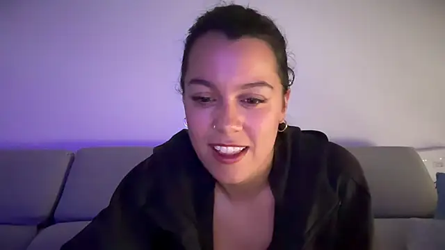AmaraBella69 online show from October 2025 09:21:02 AM