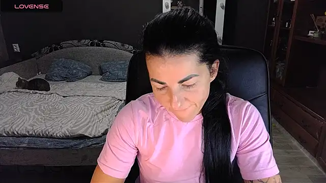 Snapshot of Aria_Dl chatting on November 2025 01:24:02 PM Aria Dl online show from November 2025 01:24:02 PM