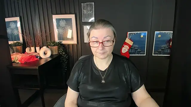 AlexandraKind online show from January 2026 01:26:02 PM