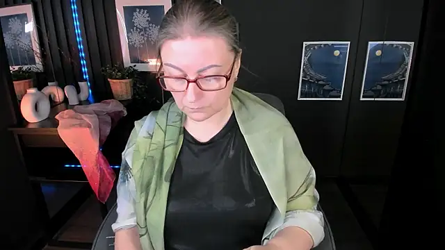 AlexandraKind online show from January 2026 07:11:01 PM