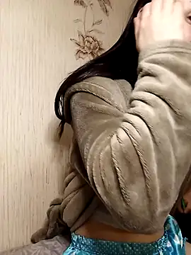 Snapshot of -bey_bi_Start chatting on March 2025 07:56:01 PM -bey bi Start online show from March 2025 07:56:01 PM